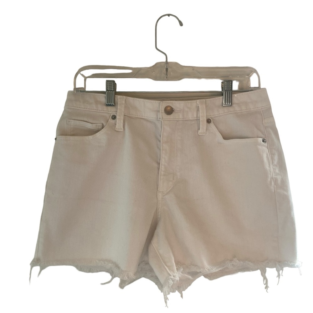 Women’s High-Rise jean shorts